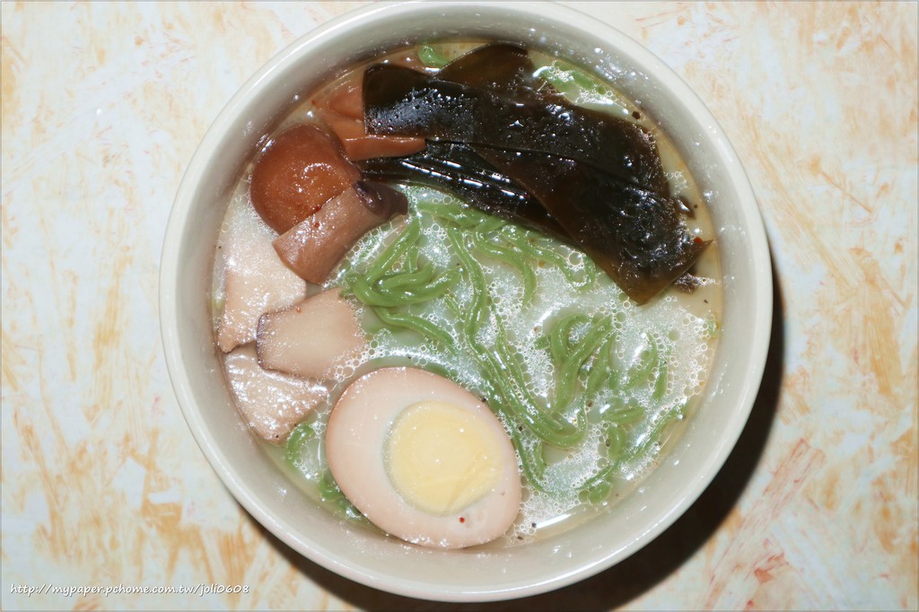 【禾麥Hold Mind】元氣蔬果麵~網購宅配美食推薦 以蔬果研製的彩色麵體 鮮豔繽紛的健康麵條 乾麵&湯麵一次滿足