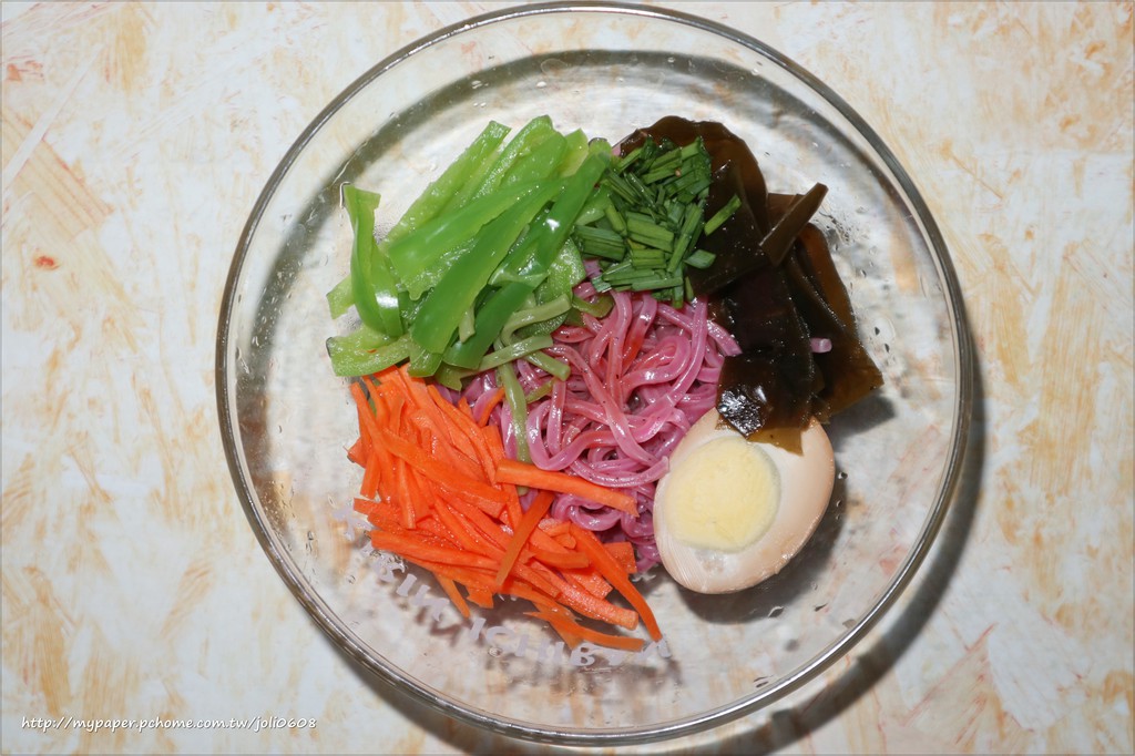 【禾麥Hold Mind】元氣蔬果麵~網購宅配美食推薦 以蔬果研製的彩色麵體 鮮豔繽紛的健康麵條 乾麵&湯麵一次滿足