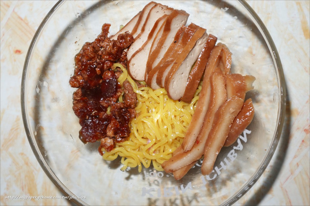 【禾麥Hold Mind】元氣蔬果麵~網購宅配美食推薦 以蔬果研製的彩色麵體 鮮豔繽紛的健康麵條 乾麵&湯麵一次滿足