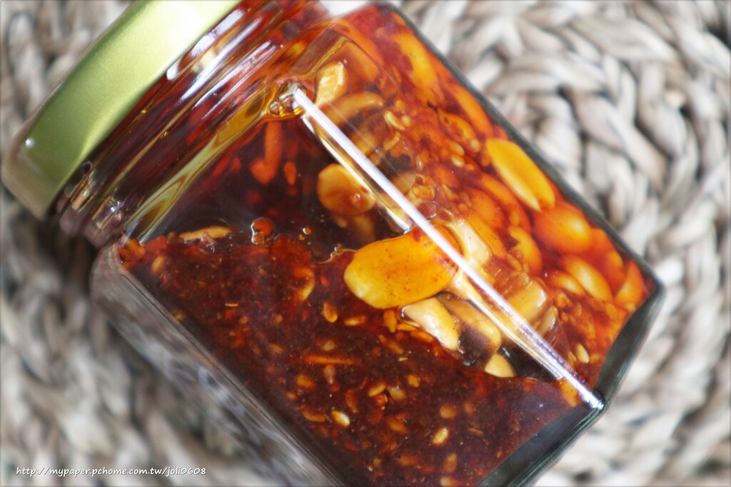 【柒月紅】手作麻辣果油~團購宅配美食推薦 無防腐劑辣椒醬推薦 廚房料理必備懶人救星 拌飯配麵都美味