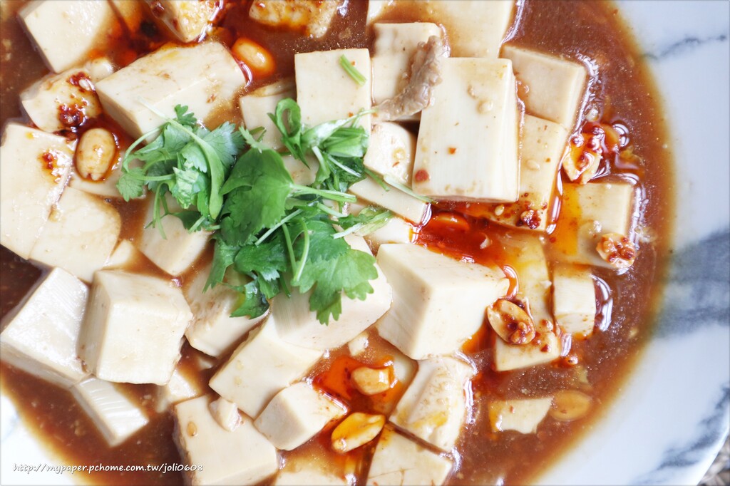 【柒月紅】手作麻辣果油~團購宅配美食推薦 無防腐劑辣椒醬推薦 廚房料理必備懶人救星 拌飯配麵都美味