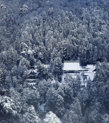 深山雪夜草庵中 也無風雨也無晴 Pchome 個人新聞台