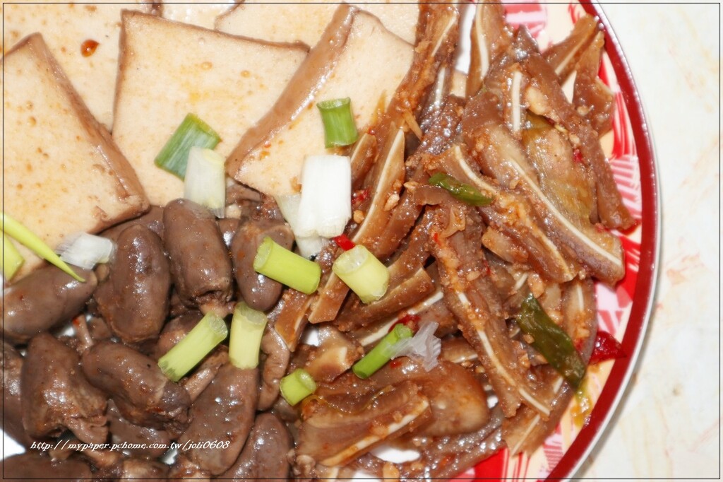 【滬尾滷味HuweiLomei】淡水伴手禮盒推薦 點心解饞下酒首選推薦 三代配方嚴選滷製 唰嘴滋味深深擄獲你的胃