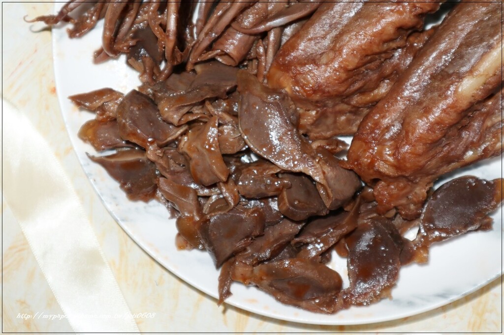 【滬尾滷味HuweiLomei】淡水伴手禮盒推薦 點心解饞下酒首選推薦 三代配方嚴選滷製 唰嘴滋味深深擄獲你的胃