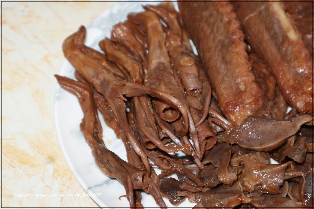 【滬尾滷味HuweiLomei】淡水伴手禮盒推薦 點心解饞下酒首選推薦 三代配方嚴選滷製 唰嘴滋味深深擄獲你的胃