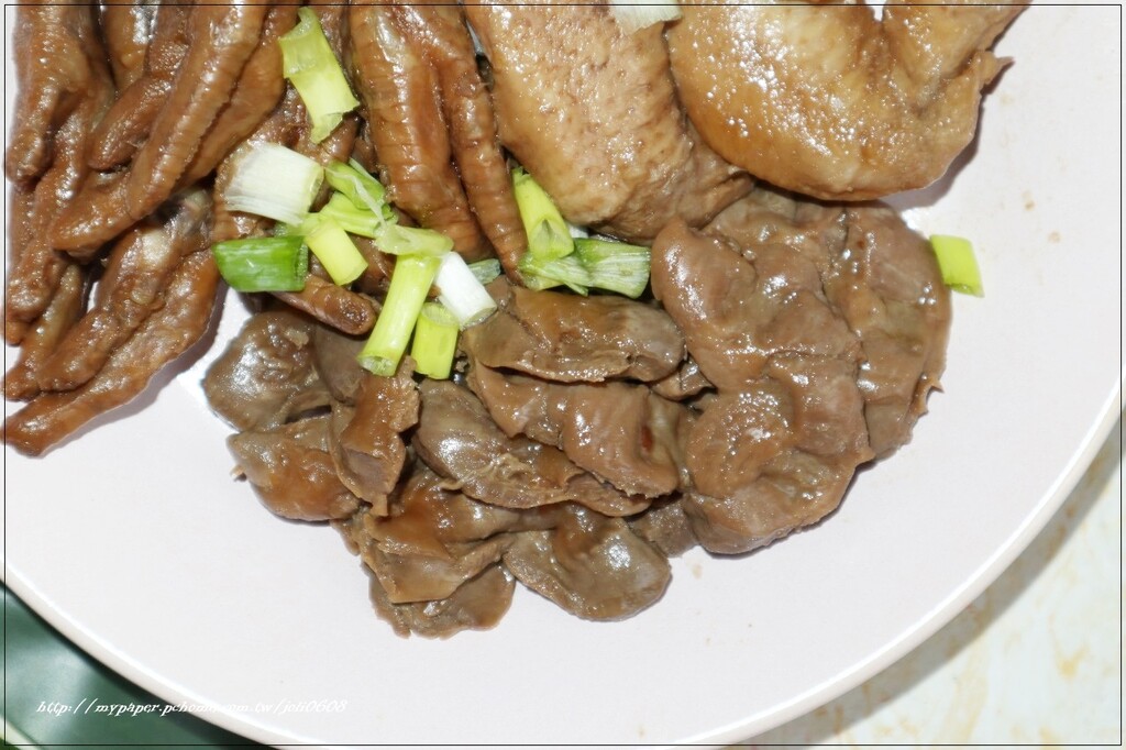 【滬尾滷味HuweiLomei】淡水伴手禮盒推薦 點心解饞下酒首選推薦 三代配方嚴選滷製 唰嘴滋味深深擄獲你的胃