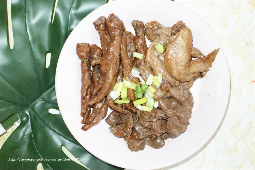 【滬尾滷味HuweiLomei】淡水伴手禮盒推薦 點心解饞下酒首選推薦 三代配方嚴選滷製 唰嘴滋味深深擄獲你的胃