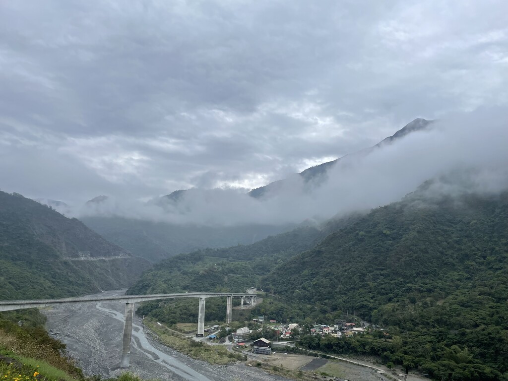 屏東三地門與霧台的山嵐和山林風光